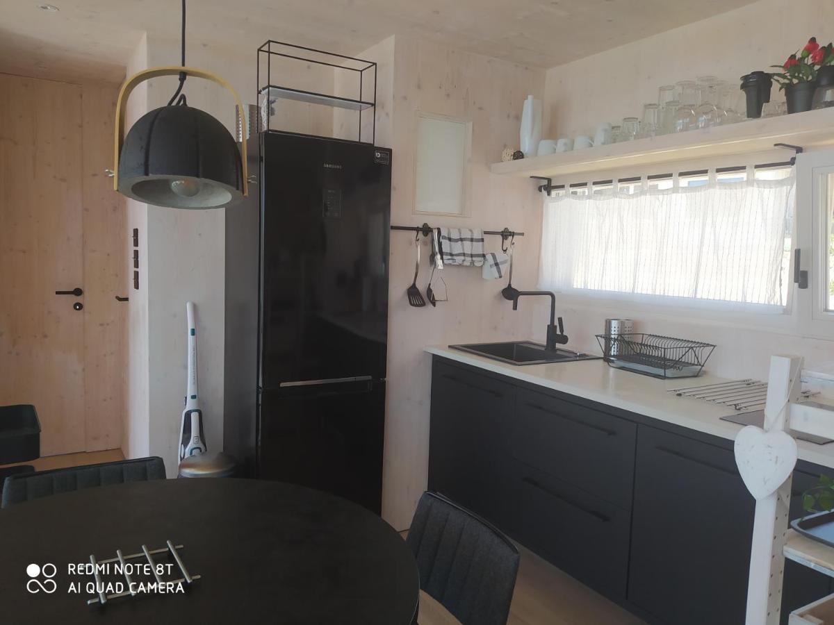 Villa On The Beach باكوشتاني المظهر الخارجي الصورة