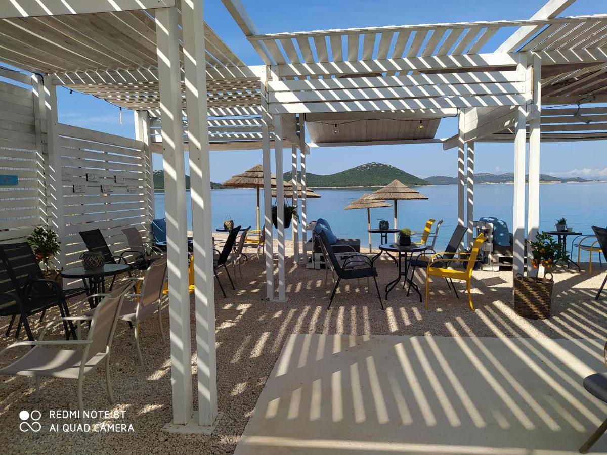 Villa On The Beach باكوشتاني المظهر الخارجي الصورة